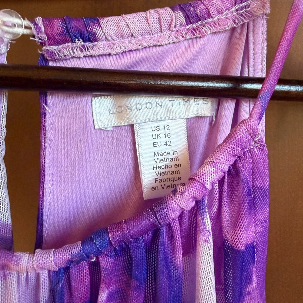 London Times Women's Maxi Dress in Purple and Pink Floral - Picture 4 of 4